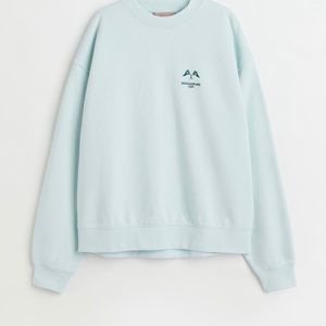 H&M Balance & Wellness Club Sweatshirt